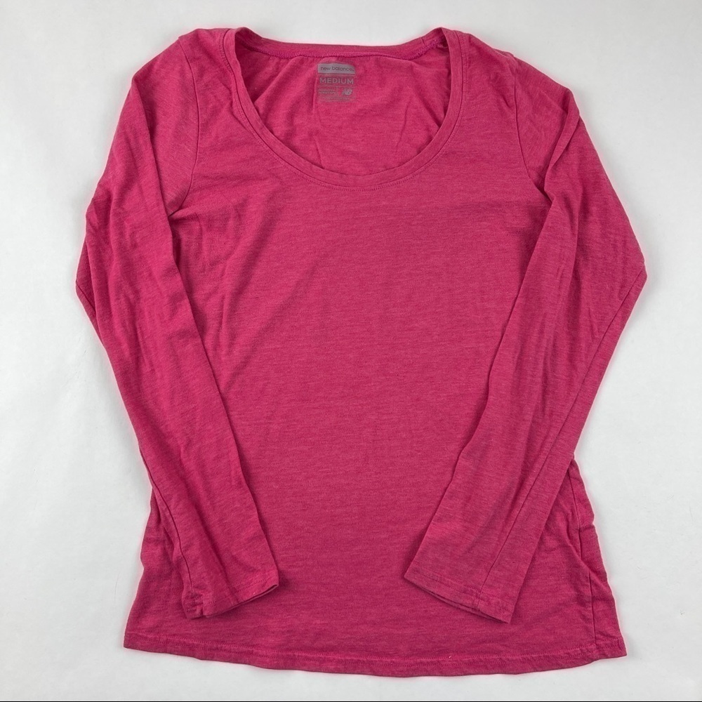 New Balance Tshirt Womens Medium Pink Long Sleeve Round Neck